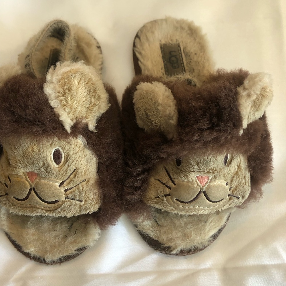 UGG Kids' Furry Lion Slippers - Tan and Brown
